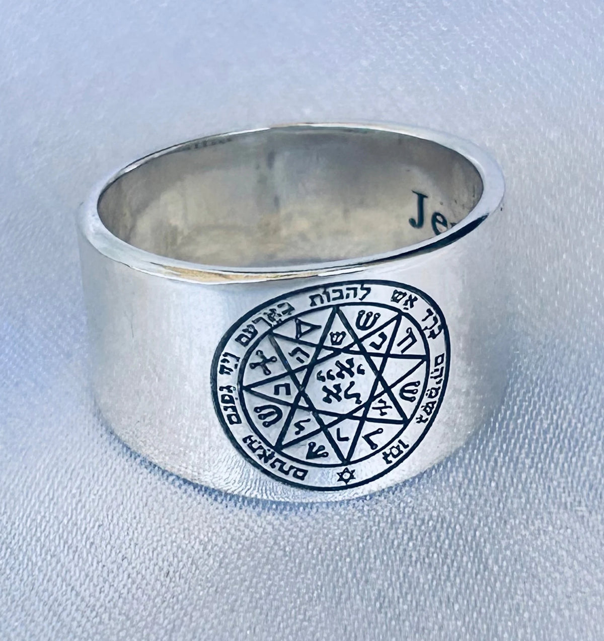 Ring for protection, provides its owner with the protection of the four elements at all levels, protects from evil, brings good luck.